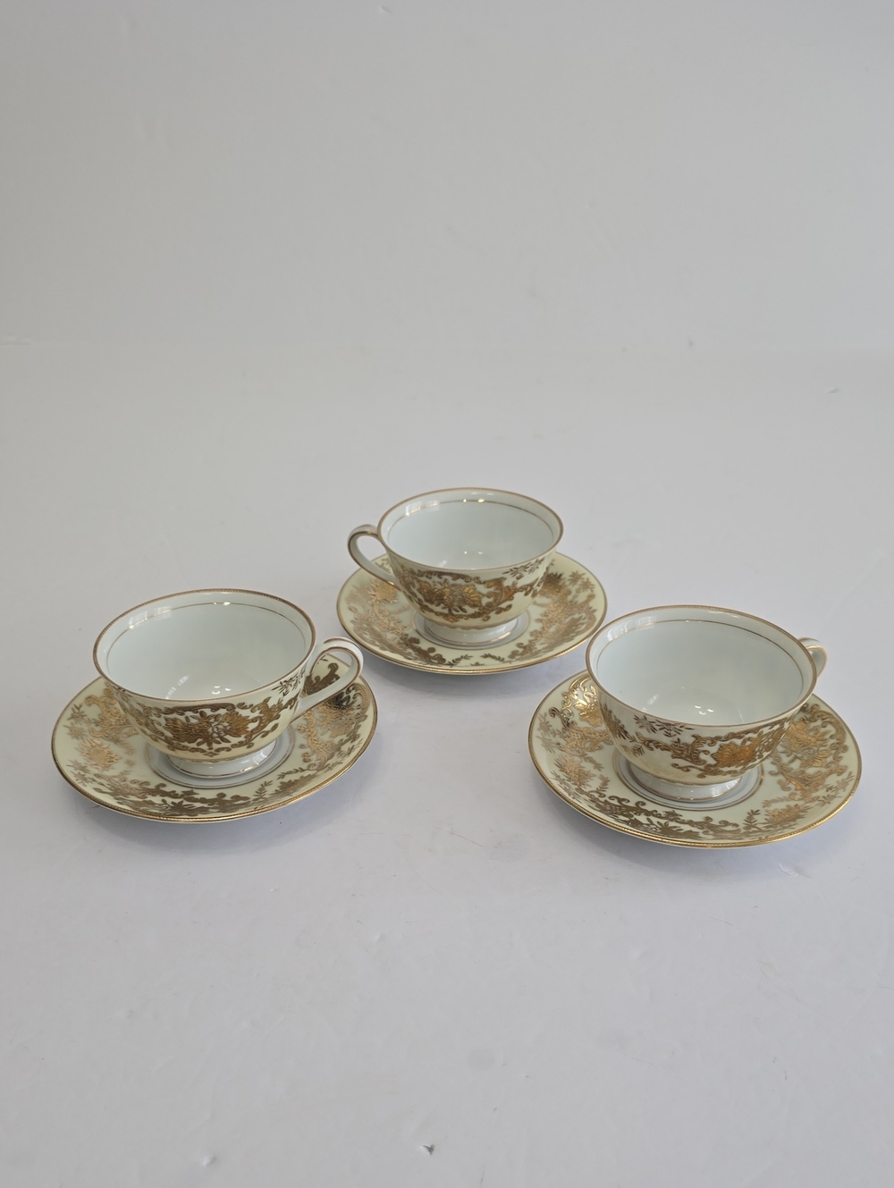 Vintage Wiss Set Of 3 Footed Cups Saucers Gold Floral Chintz Porcelain Japan